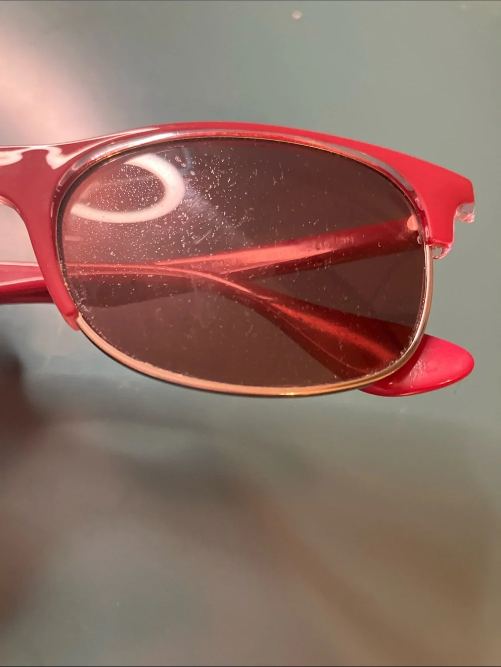 Magenta Pink Ray-ban sunglasses with classic case scratched need new lenses